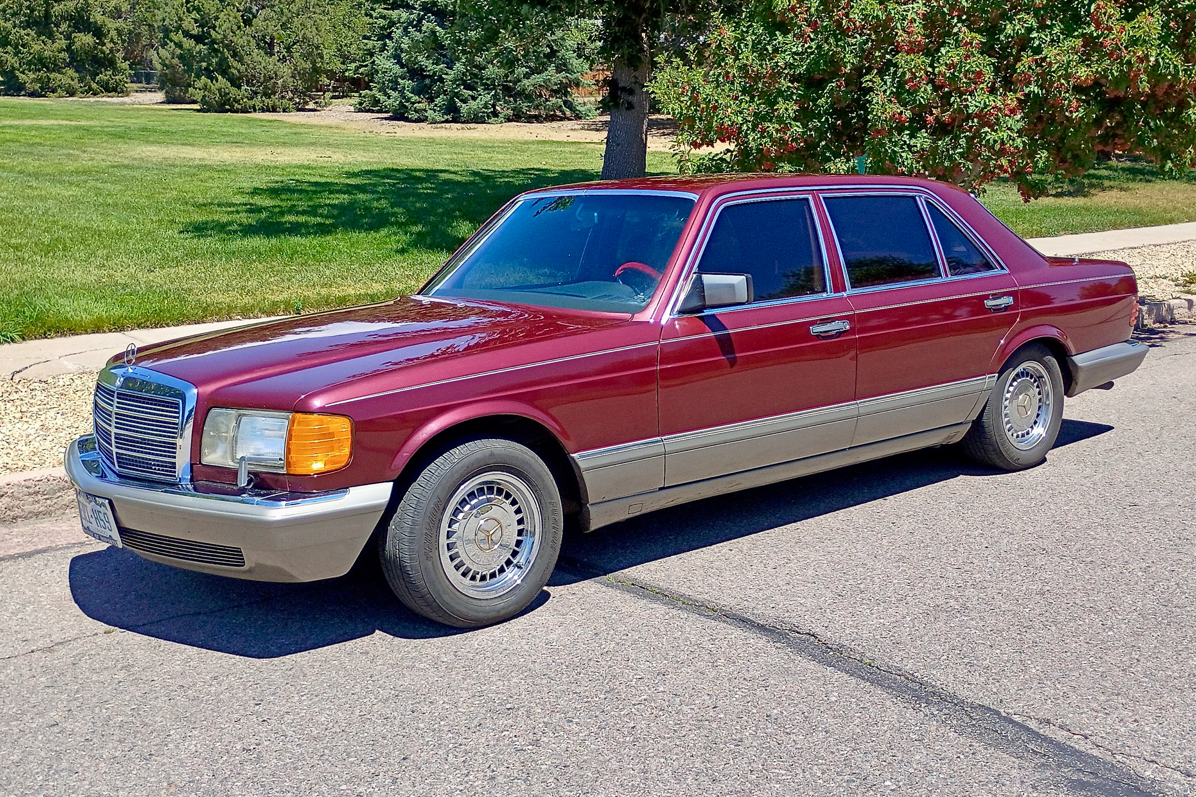 1986 Mercedes-Benz 560SEL