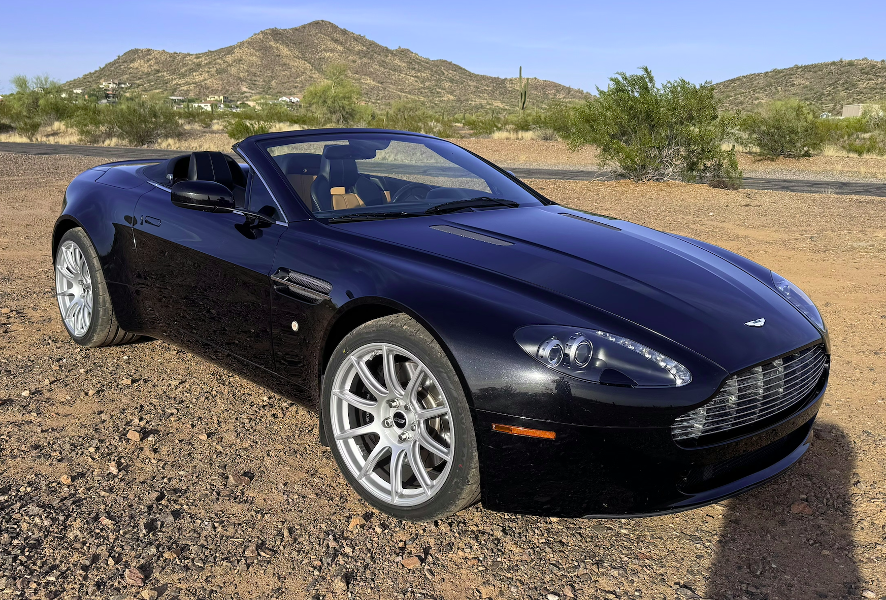8k-Mile 2008 Aston Martin V8 Vantage Roadster