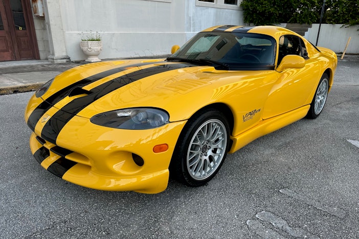 9k-Mile 2002 Dodge Viper GTS ACR