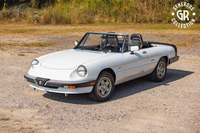 1989 Alfa Romeo Spider Graduate 
