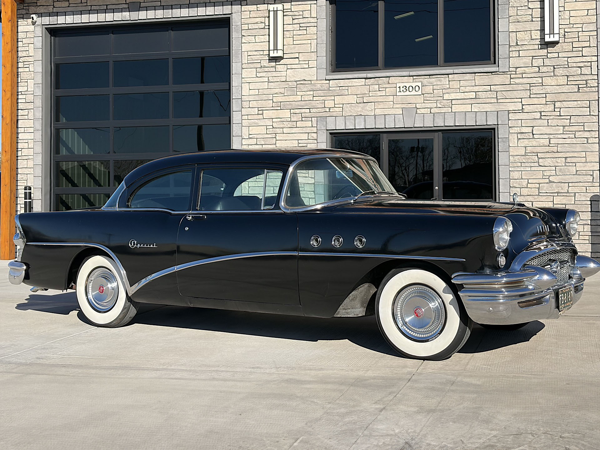 1955 Buick Special 2-Door Tourback Sedan