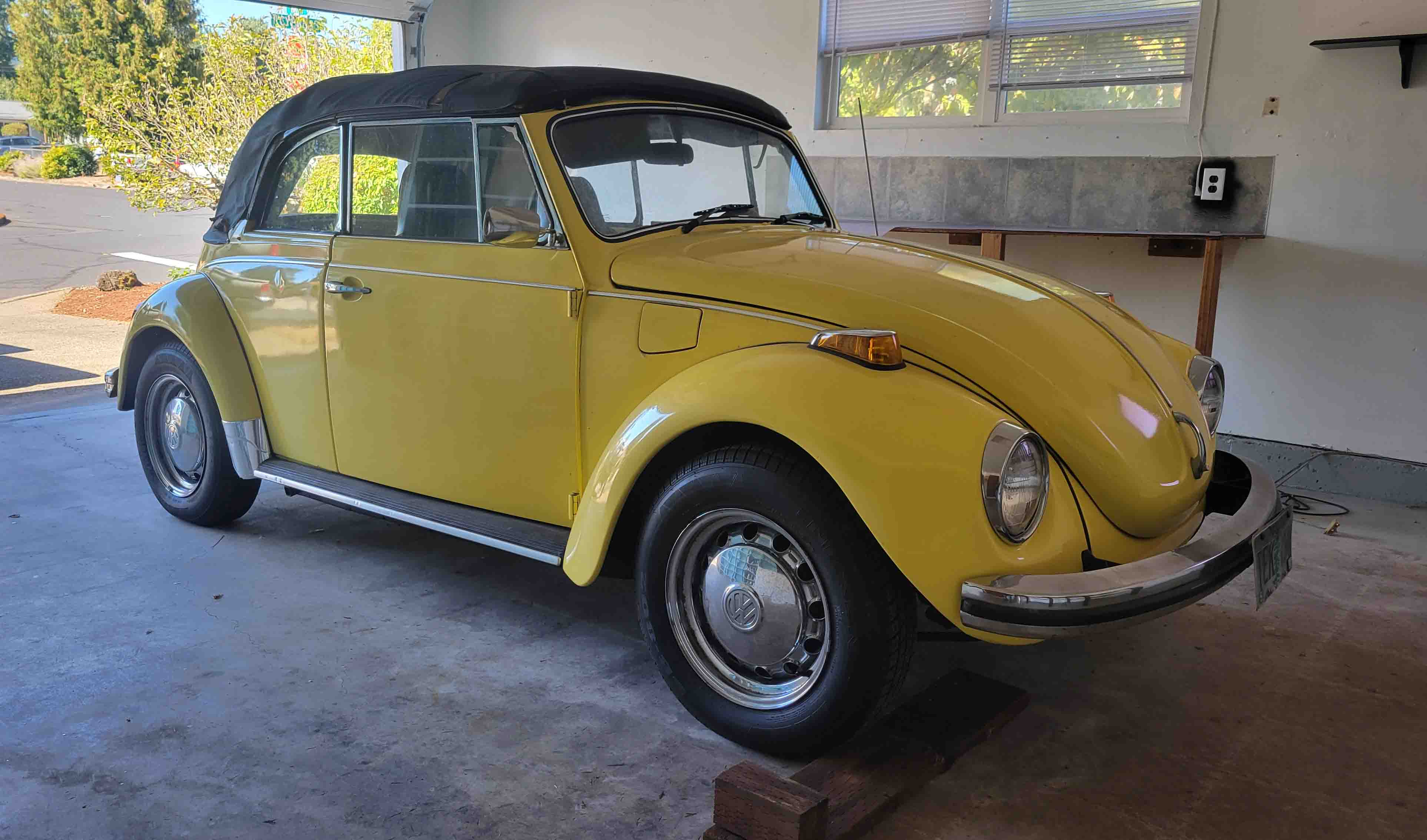 1971 Volkswagen Super Beetle Convertible