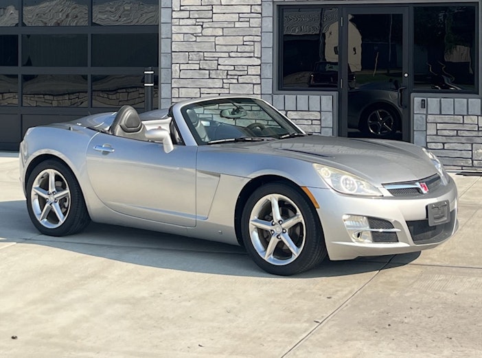 2007 Saturn Sky Five-Speed