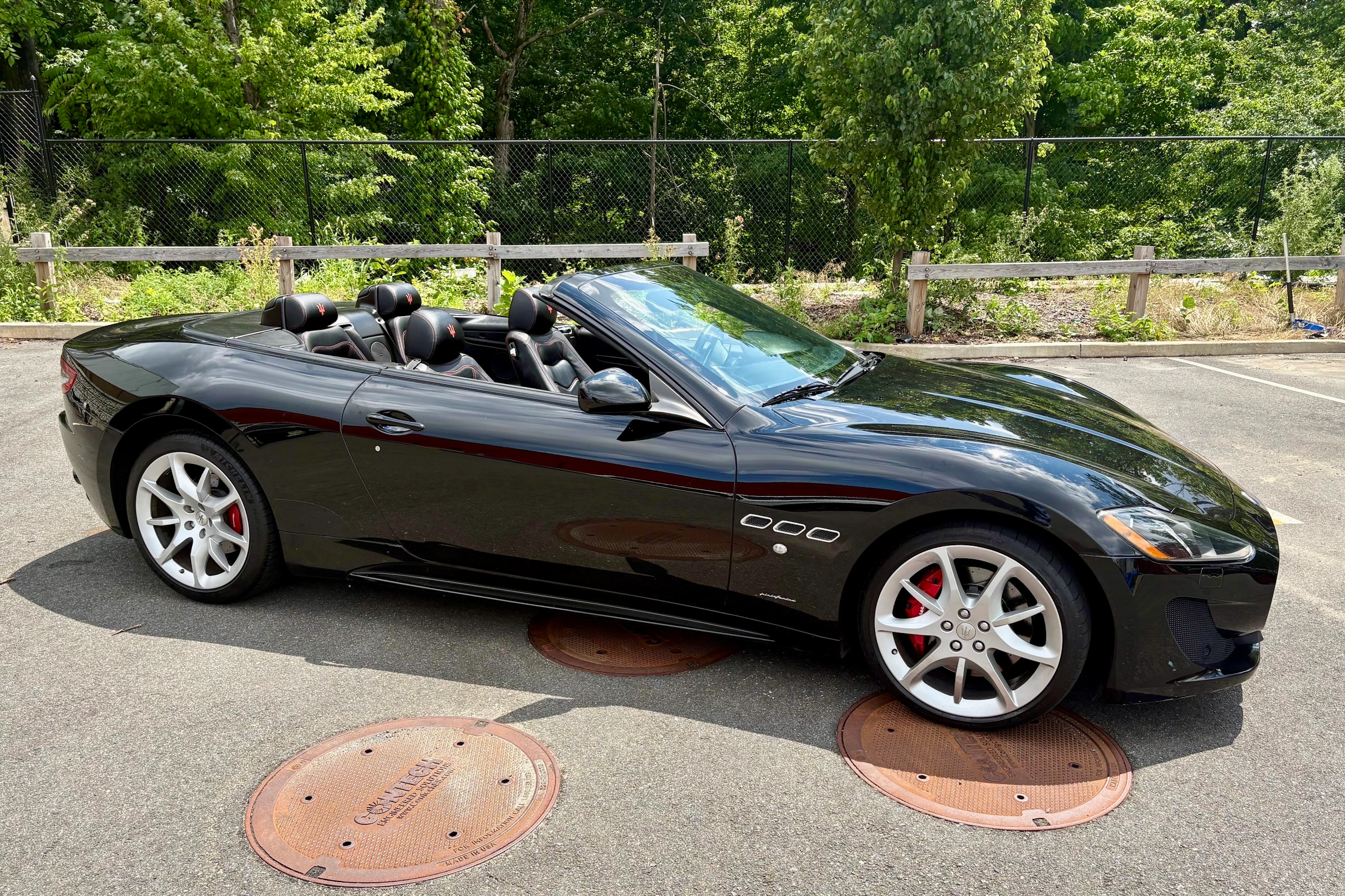 24k-Mile 2013 Maserati GranTurismo Sport Convertible