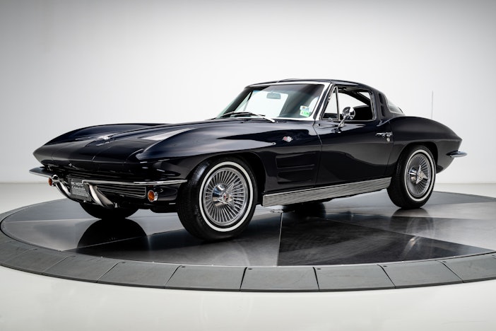 Triple Crown-Winning 1963 Chevrolet Corvette Split-Window Coupe 327/340 4-Speed