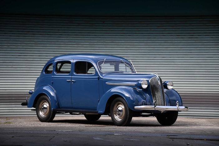 1937 Plymouth Deluxe Tour Sedan