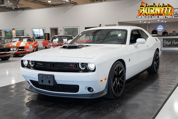3k-Mile 2015 Dodge Challenger R/T Shaker Scat Pack