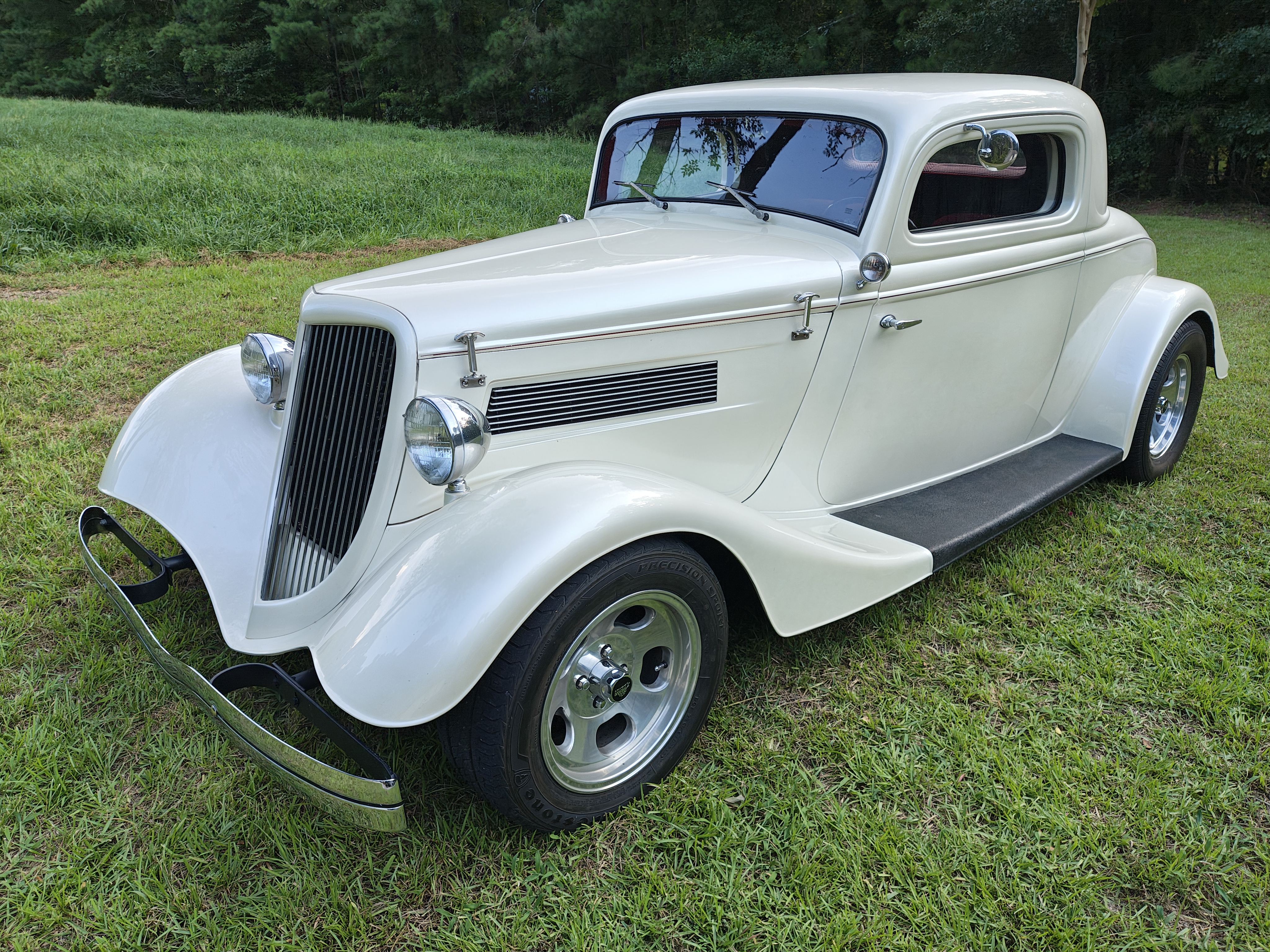 350-Powered ’34 Ford Steet Rod