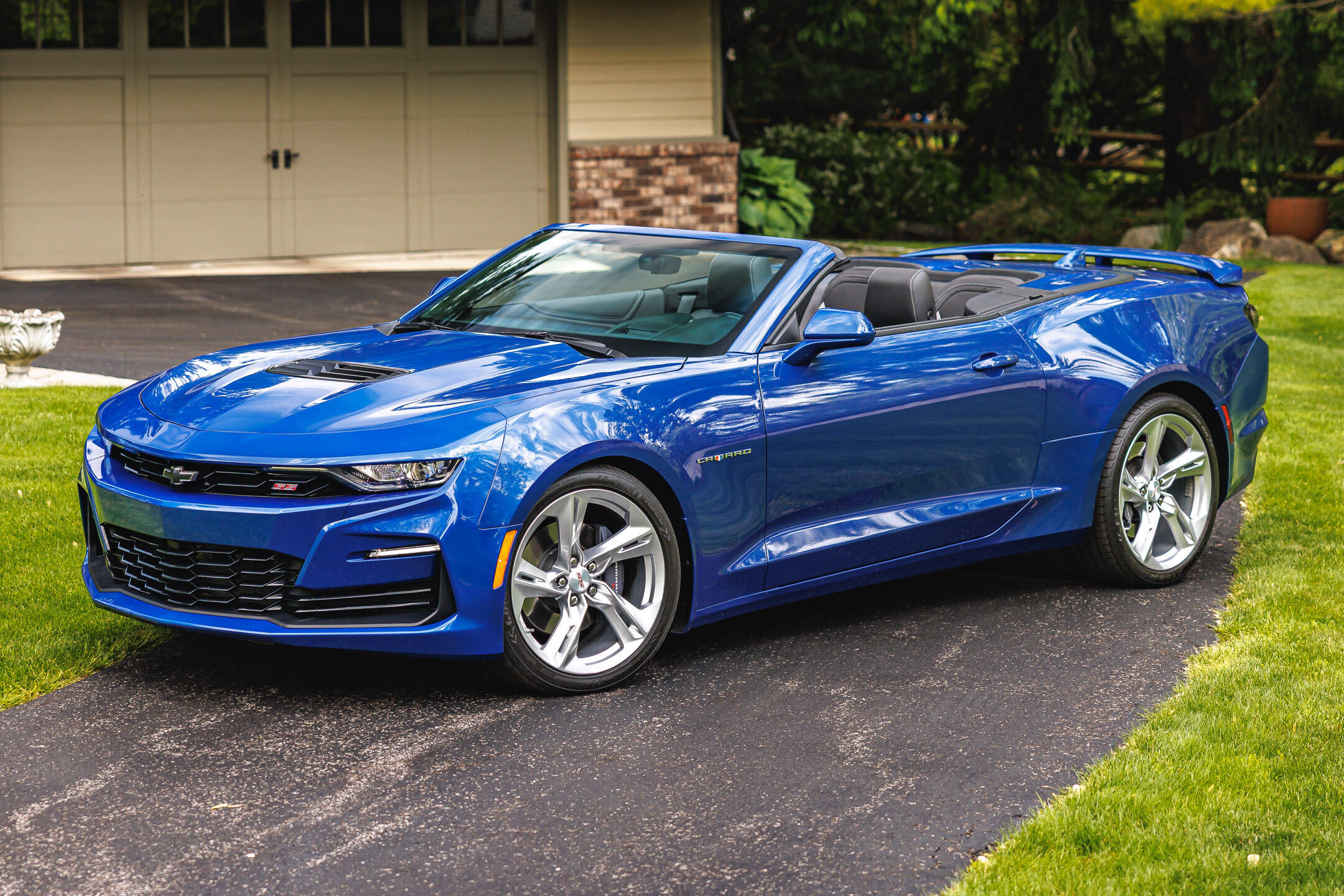 2020Camaro2SSConvertibleFeatured001