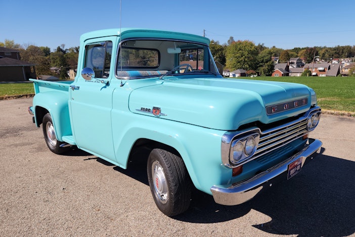 1959 Ford F-100 Custom Cab Flareside 3-Speed