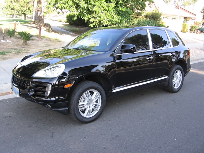 2009 Porsche Cayenne Six-Speed