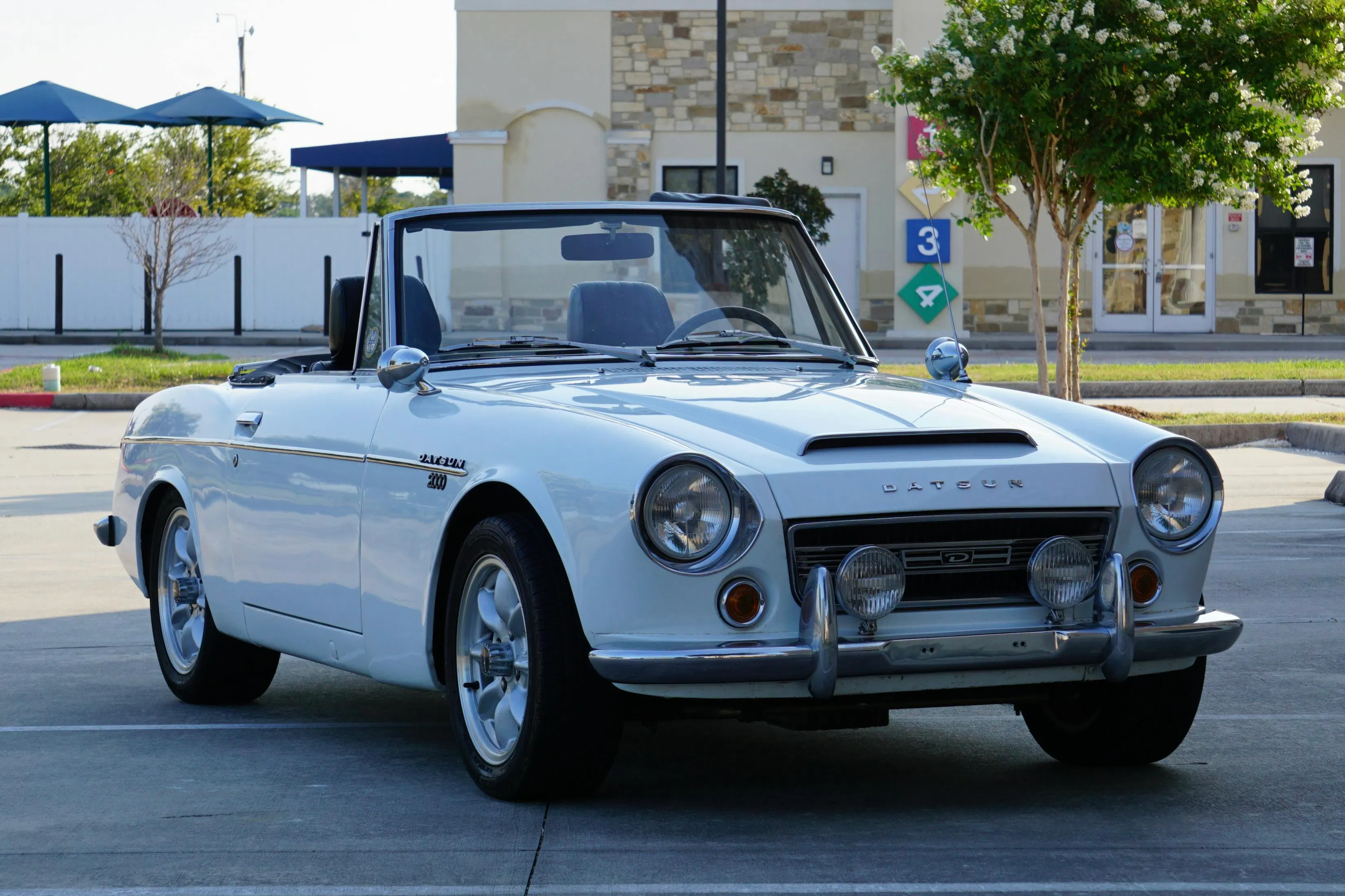 1968 Datsun 2000 Roadster 5-Speed