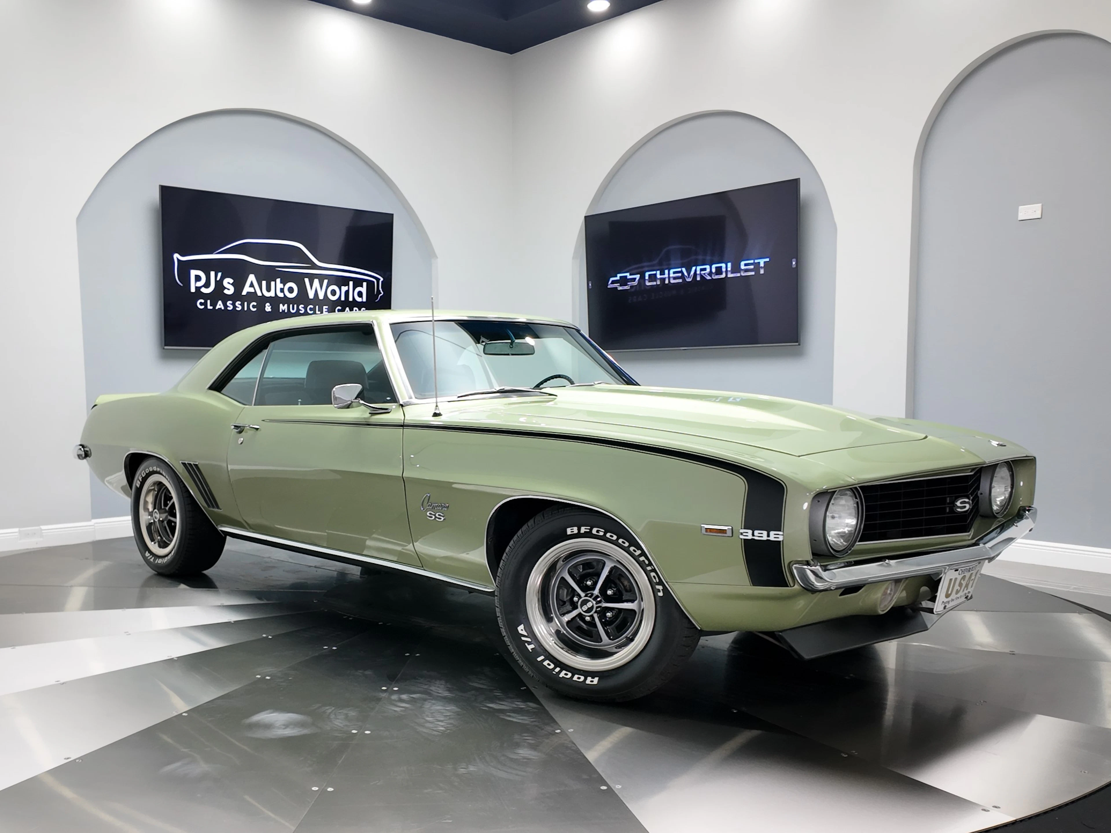 454-Powered 1969 Chevrolet Camaro Coupe SS 396 Tribute
