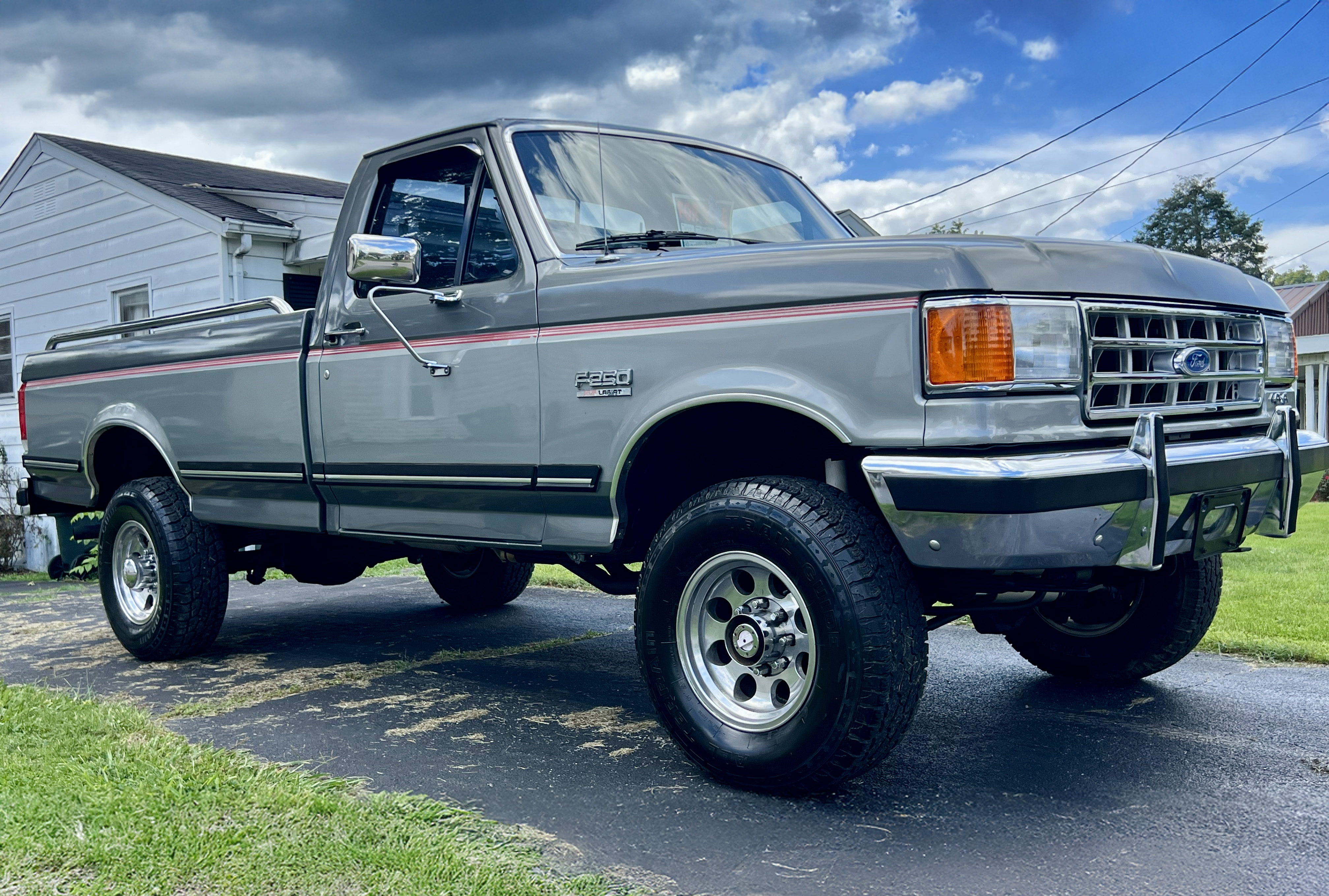 73k-Mile 1987 Ford F-250 XLT Lariat 7.5L 4x4 4-Speed