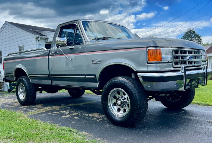 73k-Mile 1987 Ford F-250 XLT Lariat 7.5L 4x4 4-Speed