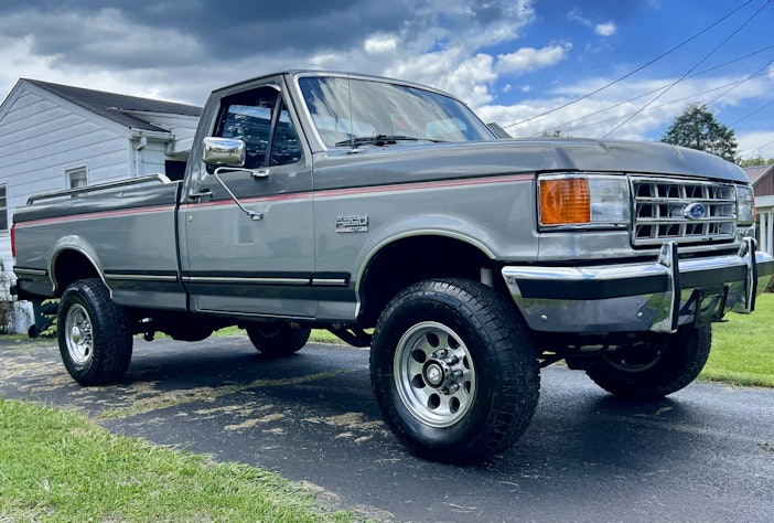 73k-Mile 1987 Ford F-250 XLT Lariat 7.5L 4x4 4-Speed