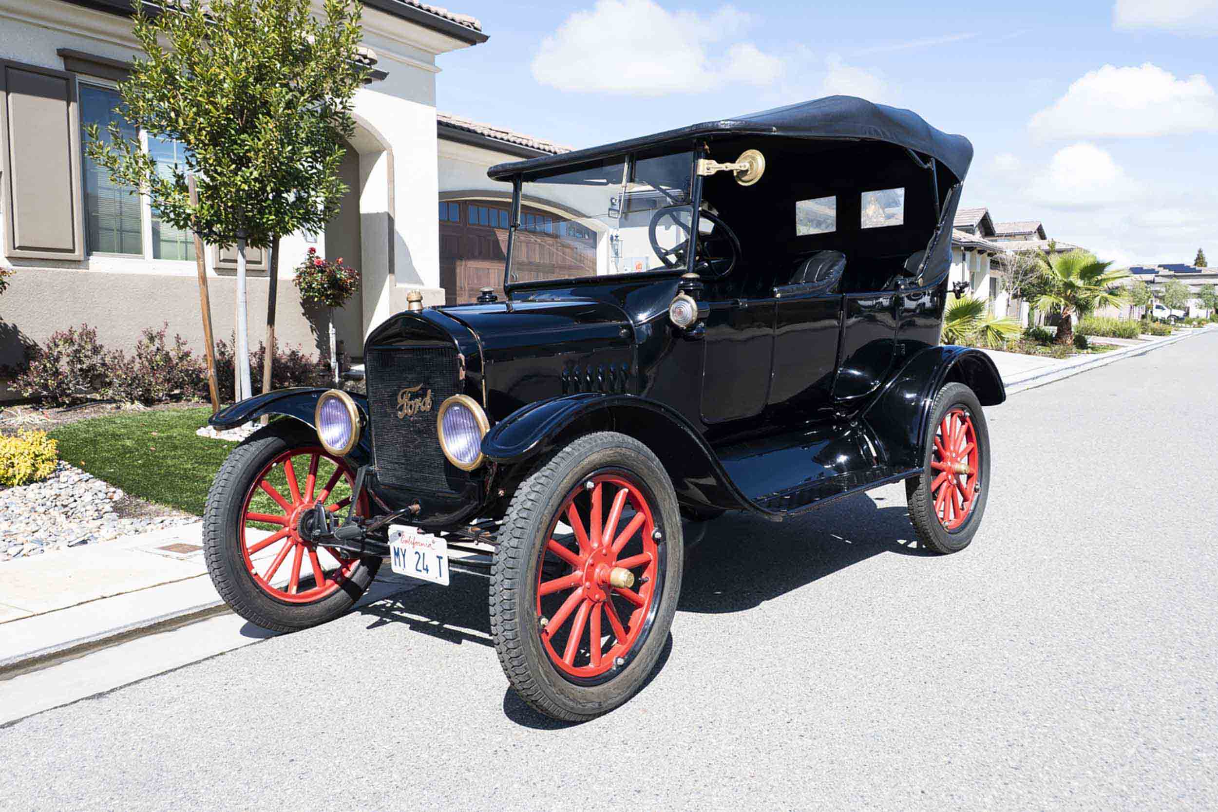 Classic Cars for sale | Hagerty Marketplace