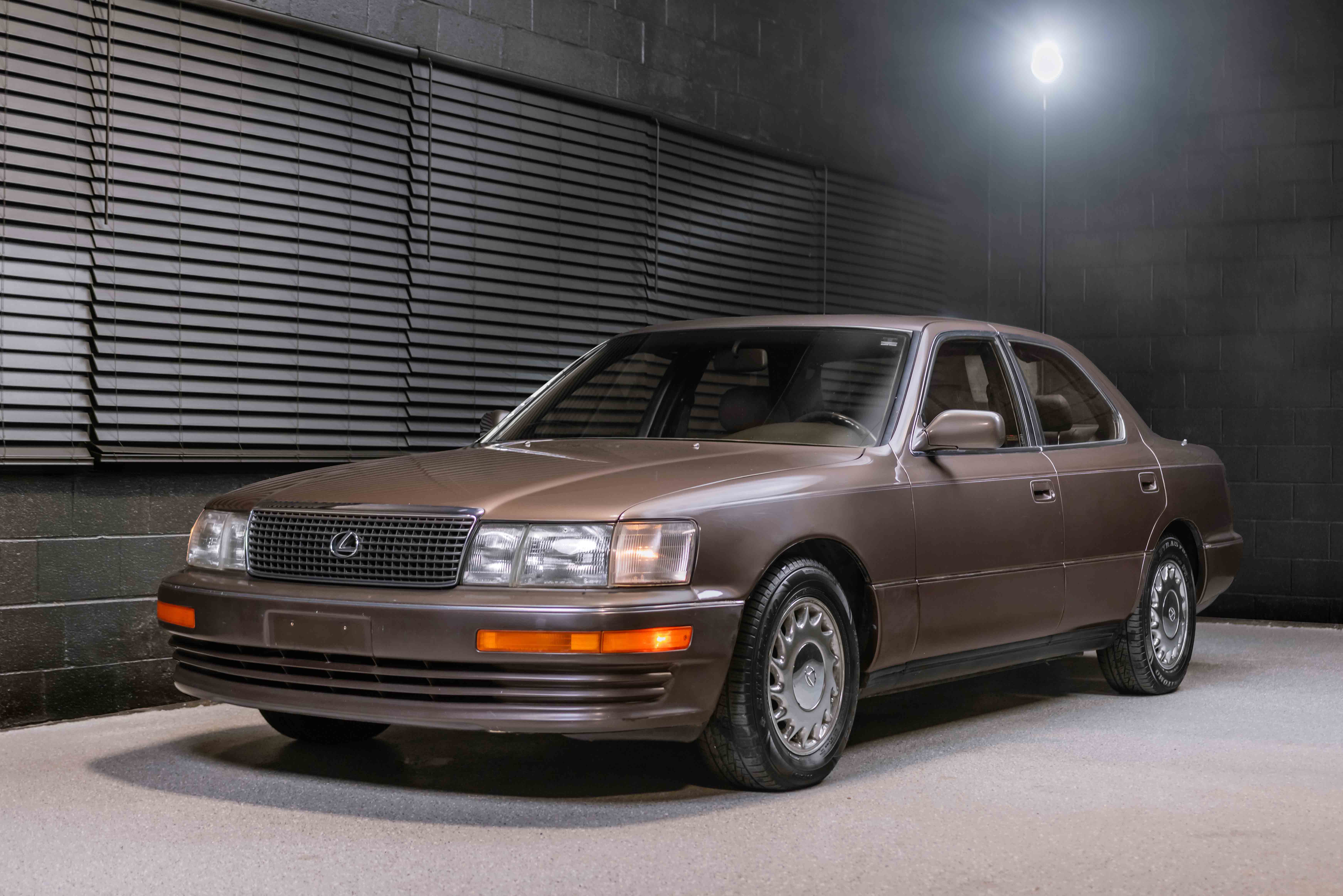 1991 Lexus LS 400