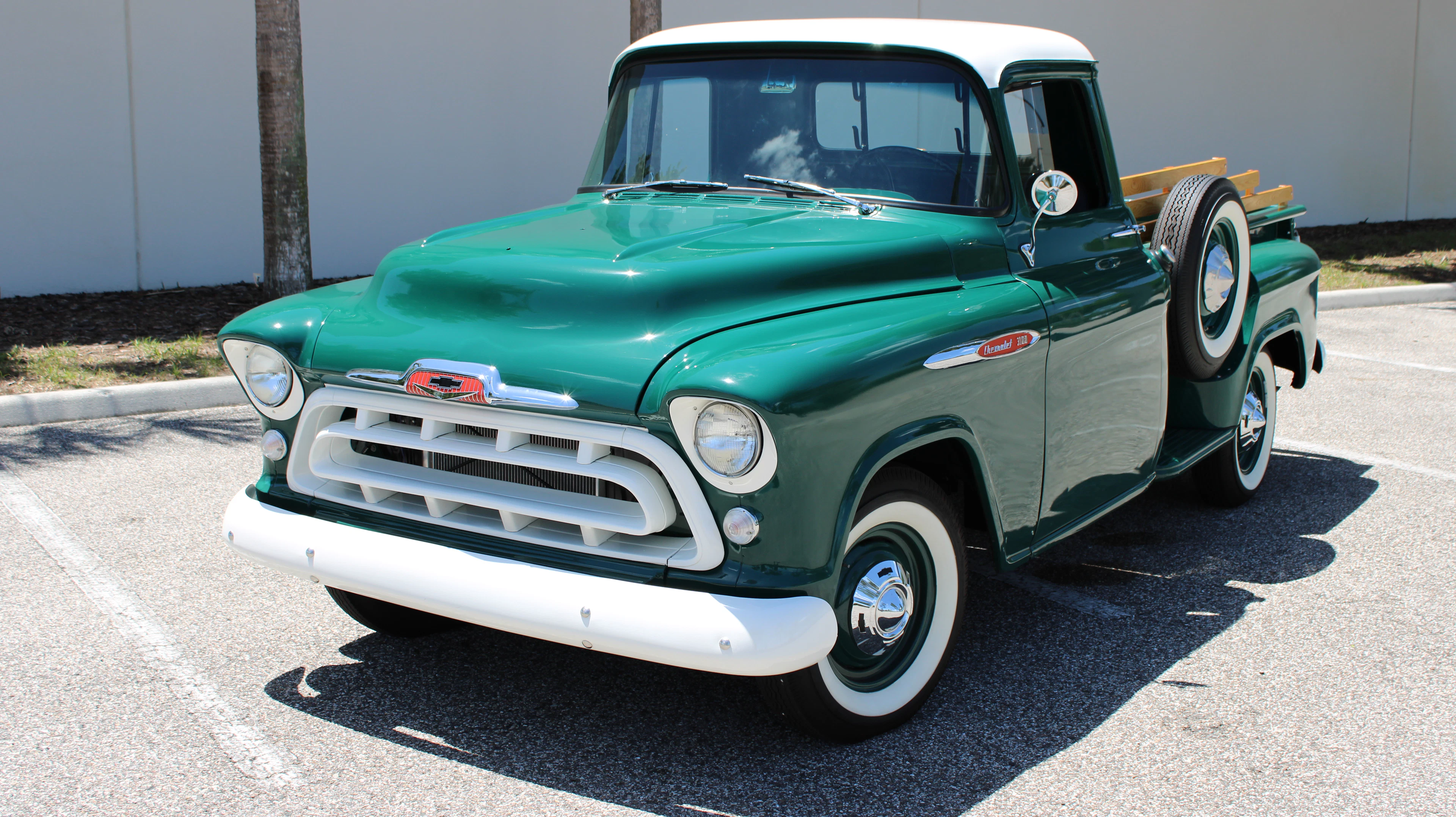 1957 Chevrolet 3200 Pickup 4-Speed