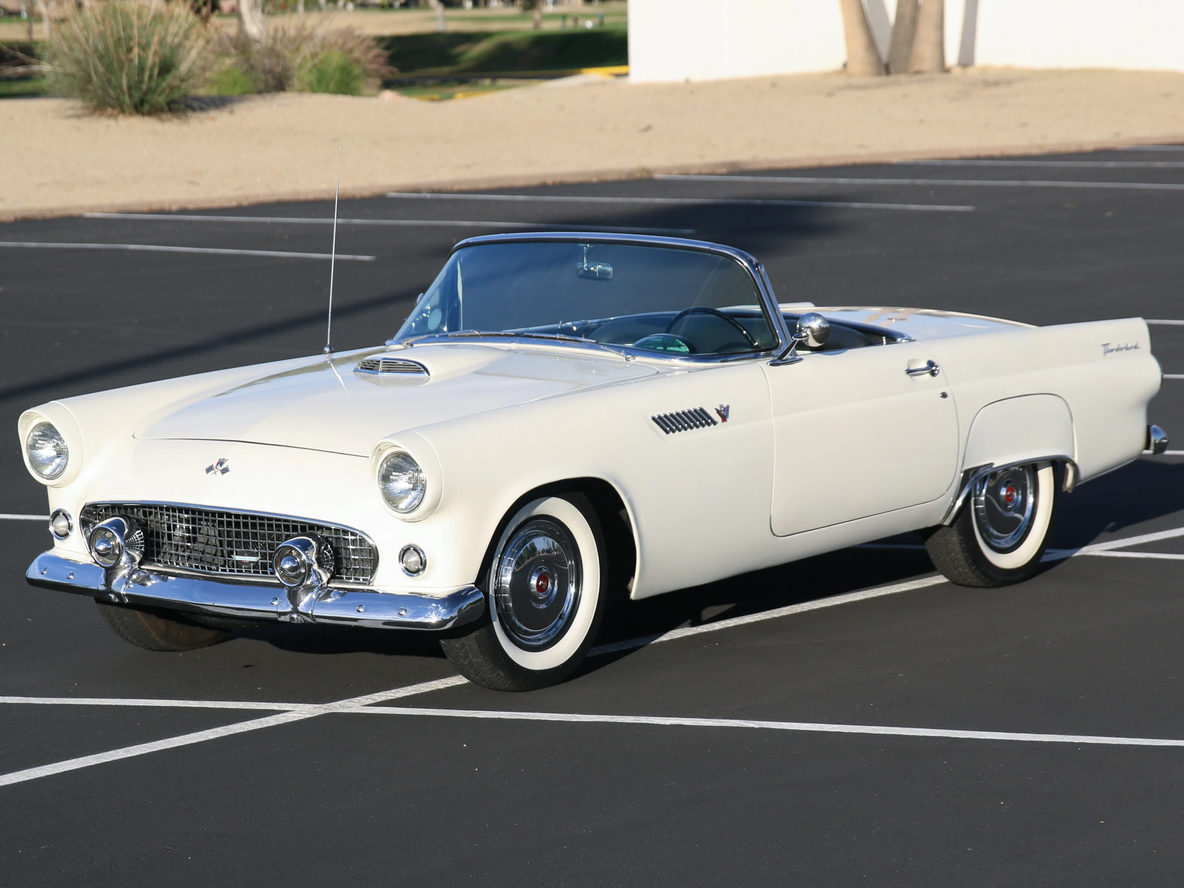 1955 Ford Thunderbird