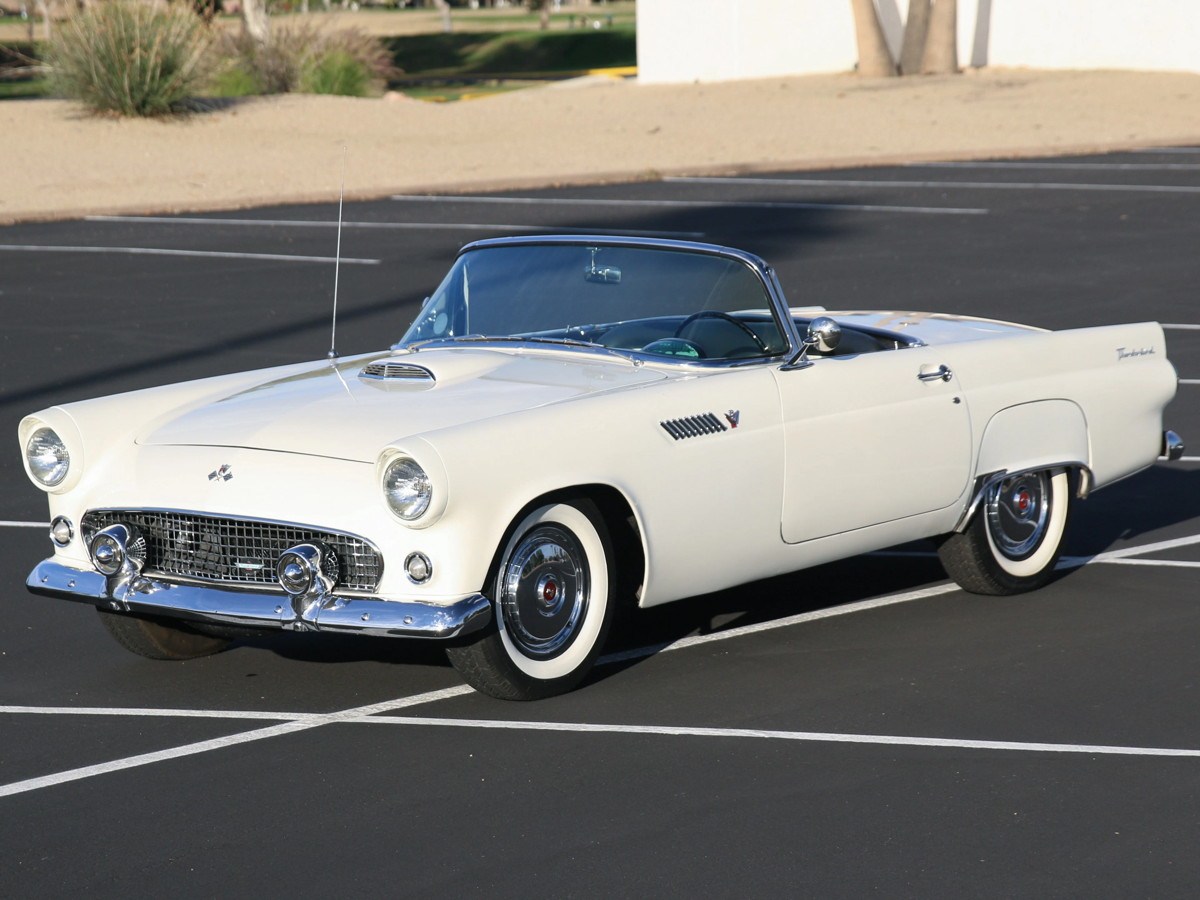 1955 Ford Thunderbird