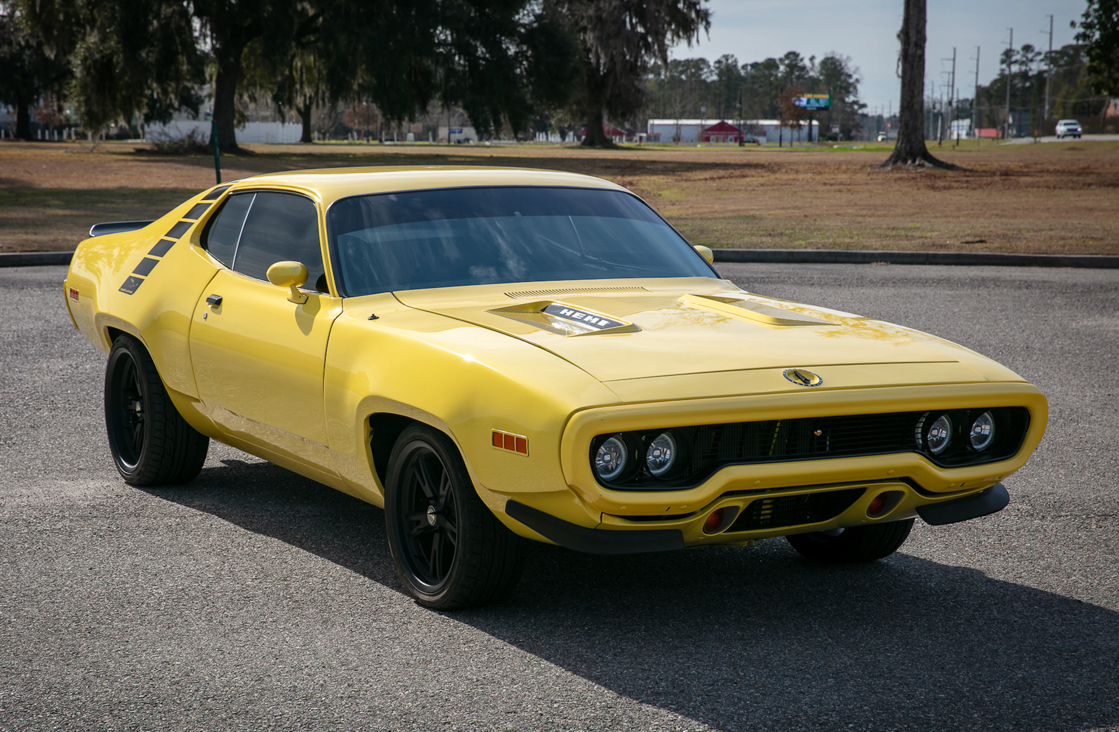 6.4L Hemi-Powered 1971 Plymouth Road Runner