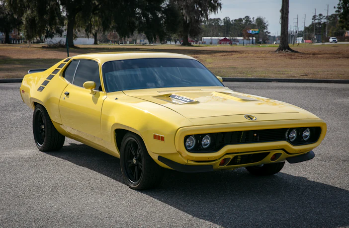 6.4L Hemi-Powered 1971 Plymouth Road Runner
