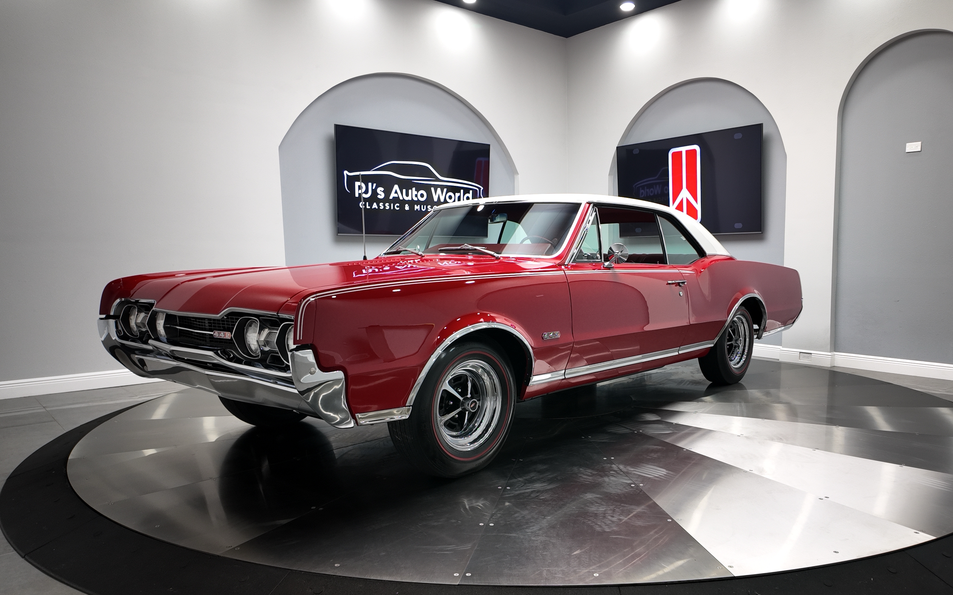 1967 Oldsmobile Cutlass Supreme 442 4-Speed
