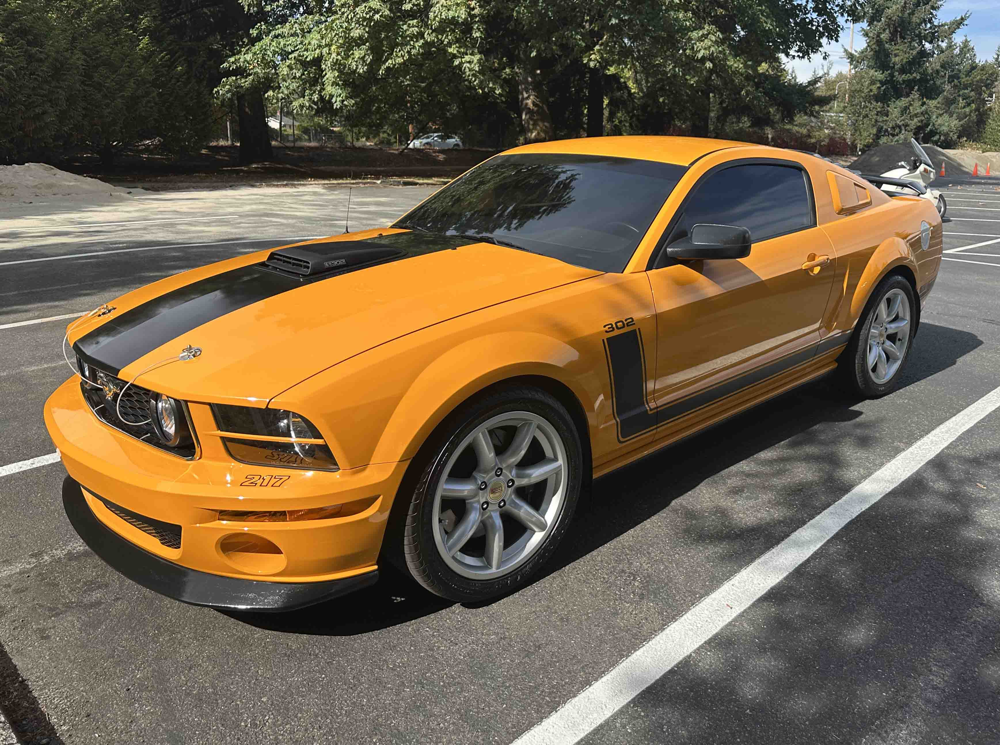 5k-Mile 2007 Ford Mustang Saleen Parnelli Jones Edition