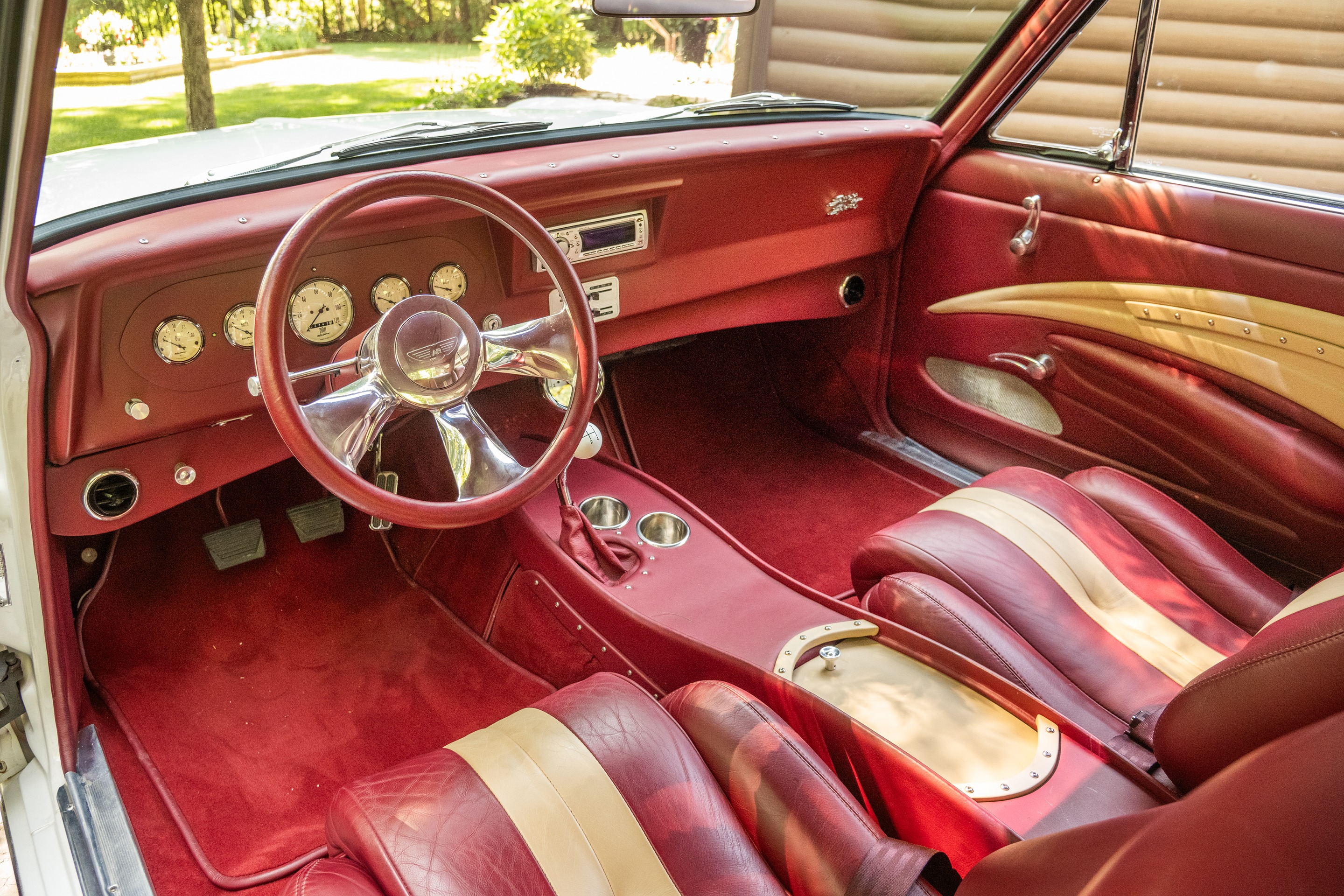 068interior1966ChevyNovaSS