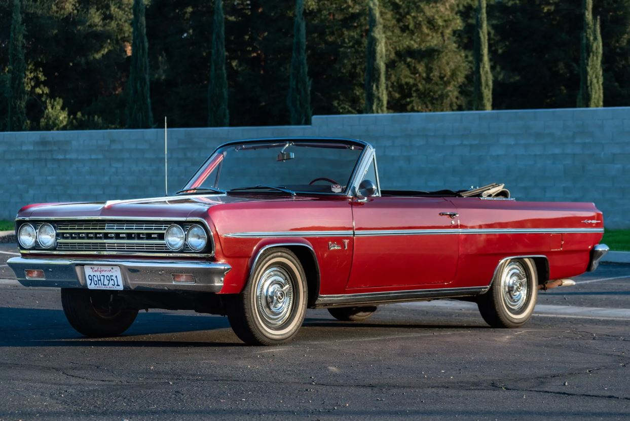1963 Oldsmobile F-85 Cutlass Deluxe Convertible Four-Speed 
