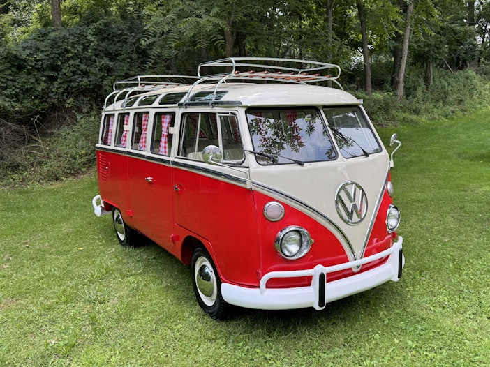1974 Volkswagen Type 2 Kombi 23-Window Samba Conversion