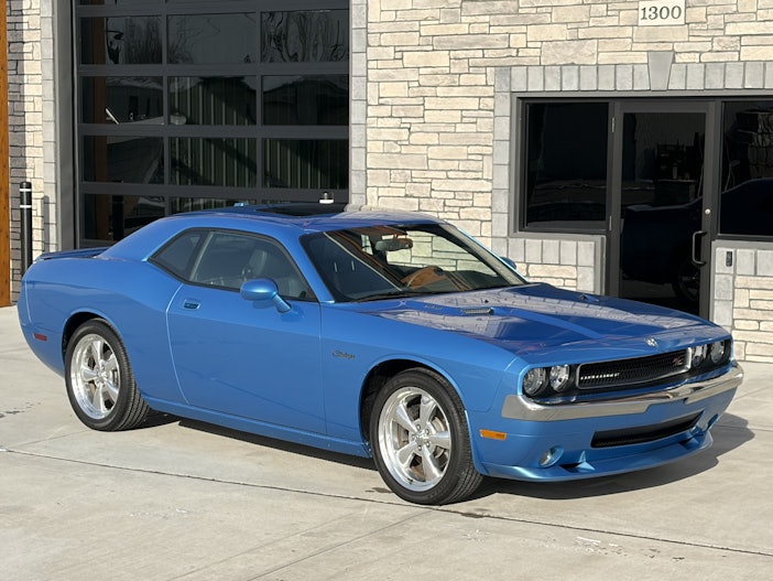 791-Mile One-Owner 2010 Dodge Challenger R/T 6-Speed