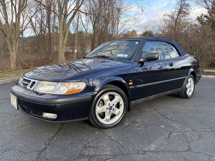 Single-owner 28k-Mile 1999 Saab 9-3 SE Convertible