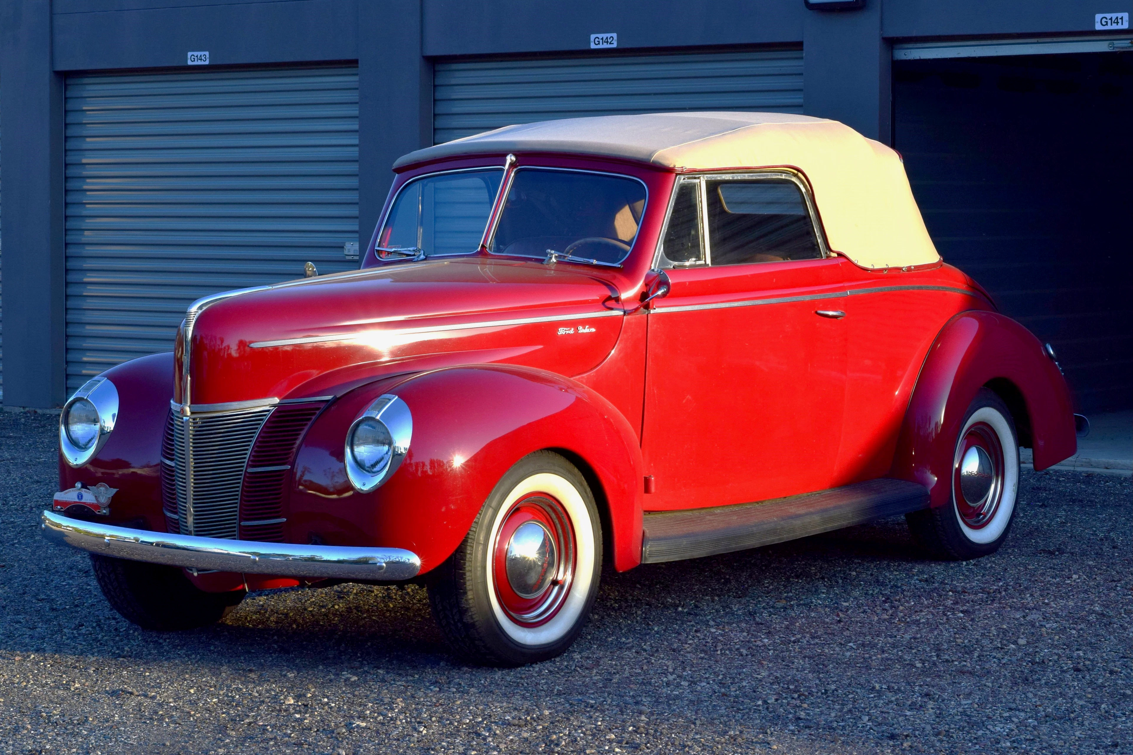 1940 Ford Deluxe Convertible Coupe