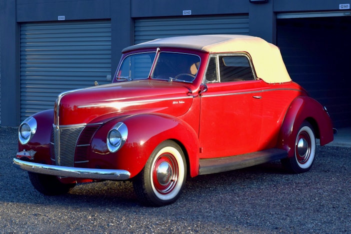1940 Ford Deluxe Convertible Coupe